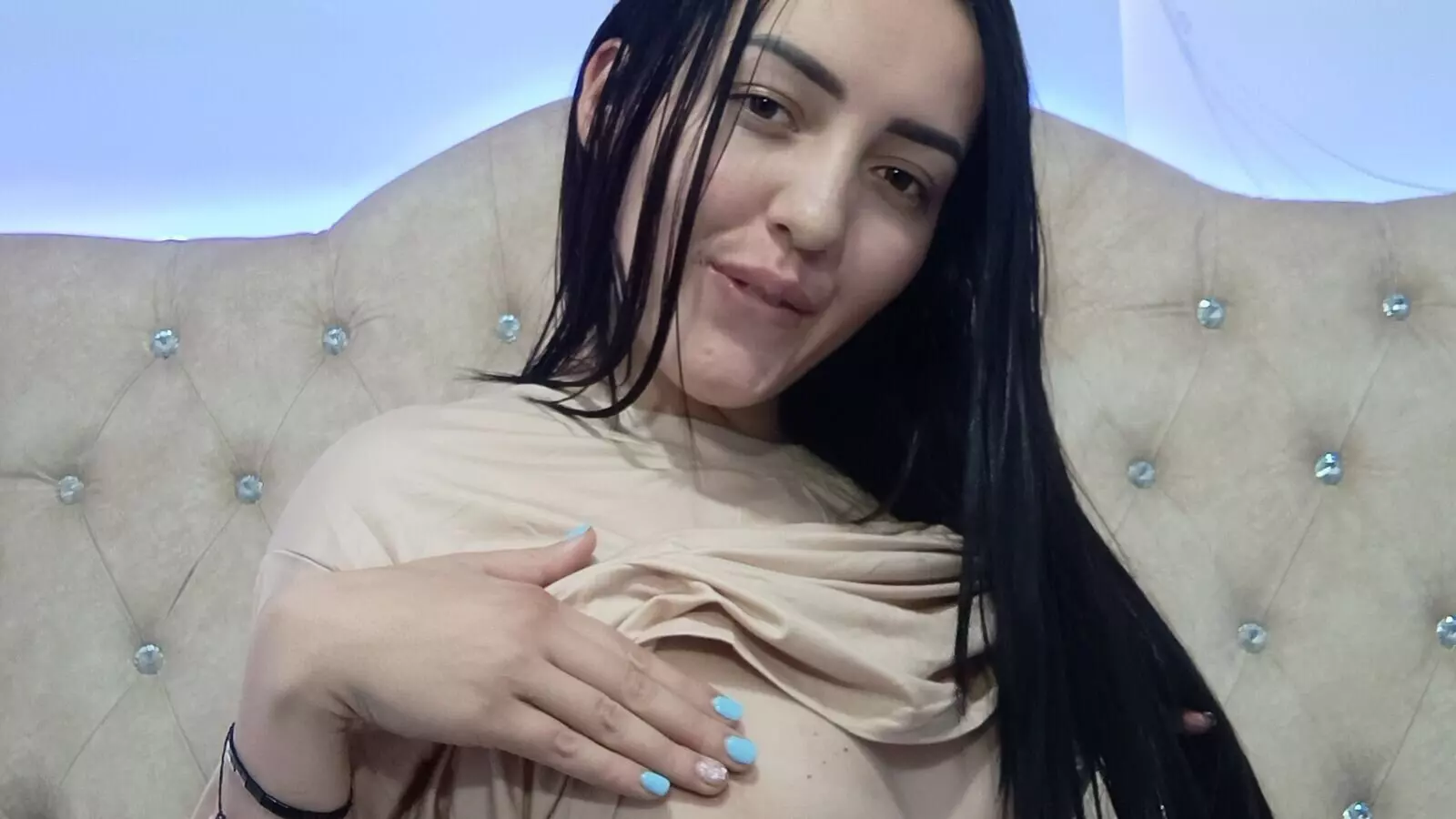  RELATED VIDEOS - WEBCAM MarlyJhons STRIPS AND MASTURBATES